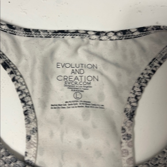 Evolution and Creation Large Gray Snake Print Longline Cropped Tank Top - Picture 5 of 5